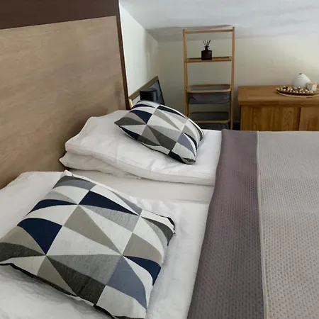 East Sun Apartment *