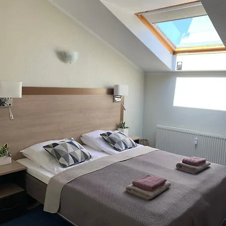 East Sun Apartment *